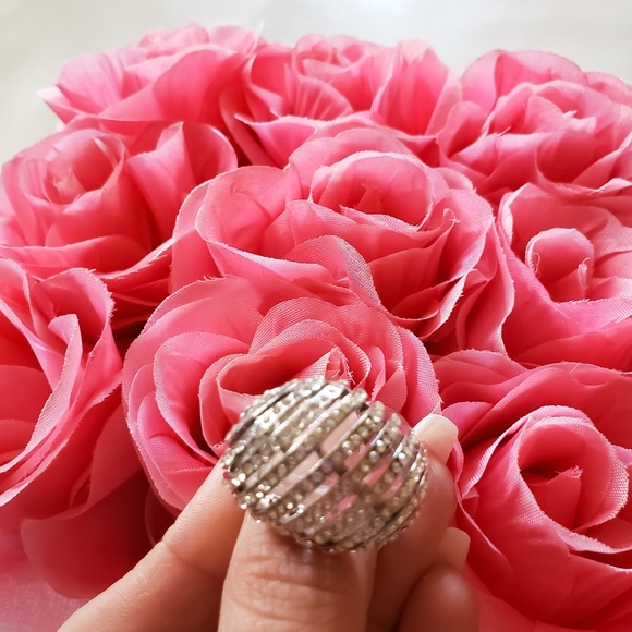 Fashion jewelry Statement ring - Picture 2 of 3